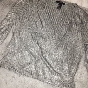 Silver wrap around crop